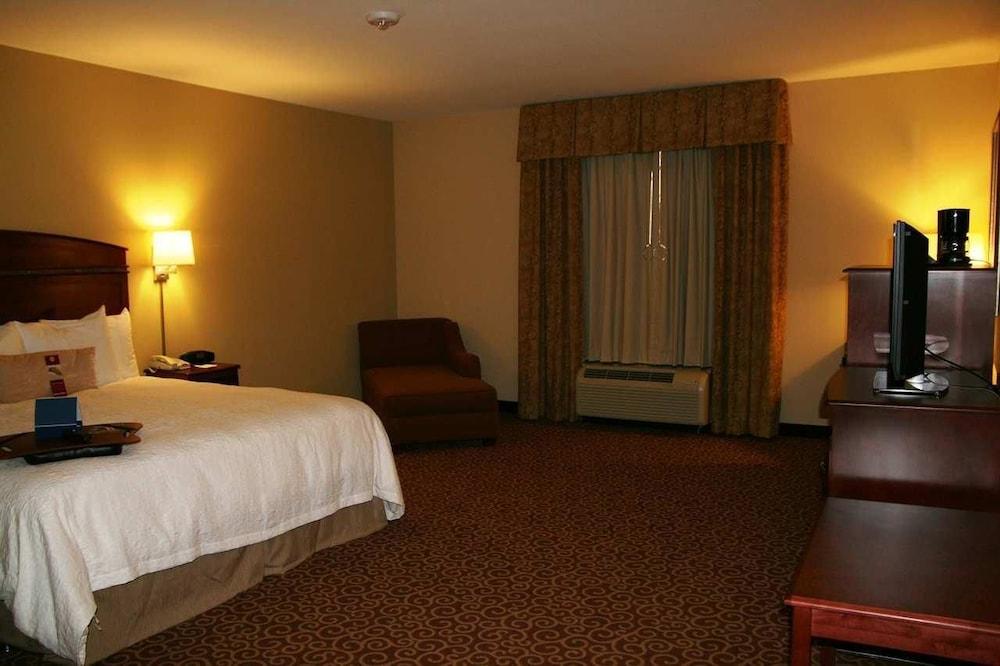 Hotel Hampton & - South 3*