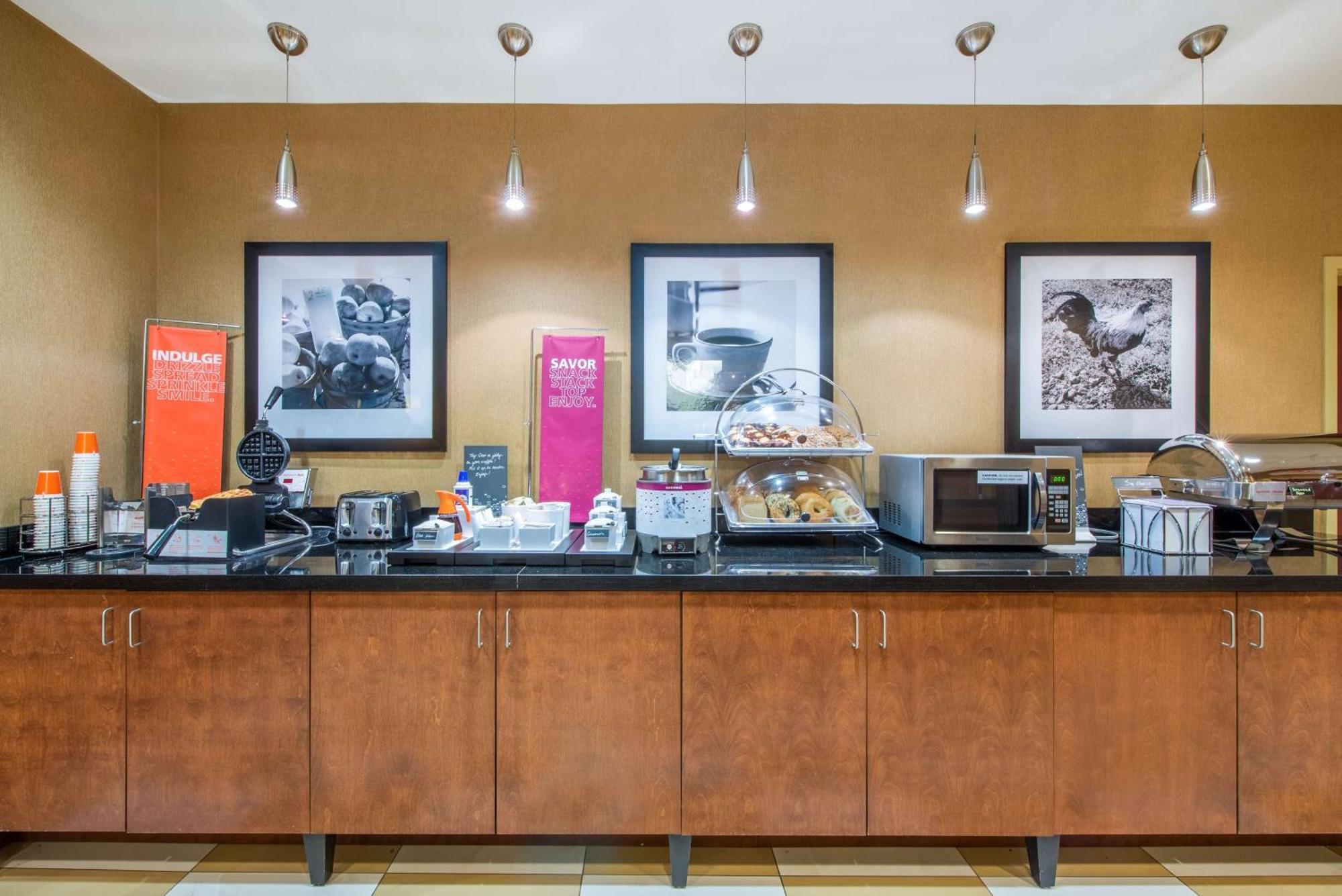 Hotel Hampton & - South 3*