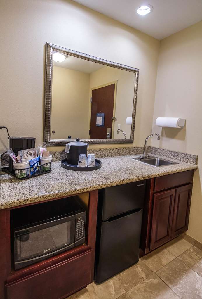 Hotel Hampton & - South