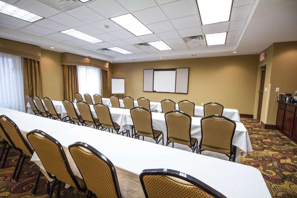 Hotel Hampton & - South Oklahoma City