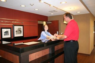 Hotel Hampton & - South 3*